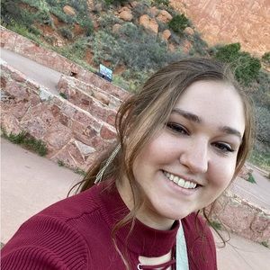 Meet your Posher, Isabel